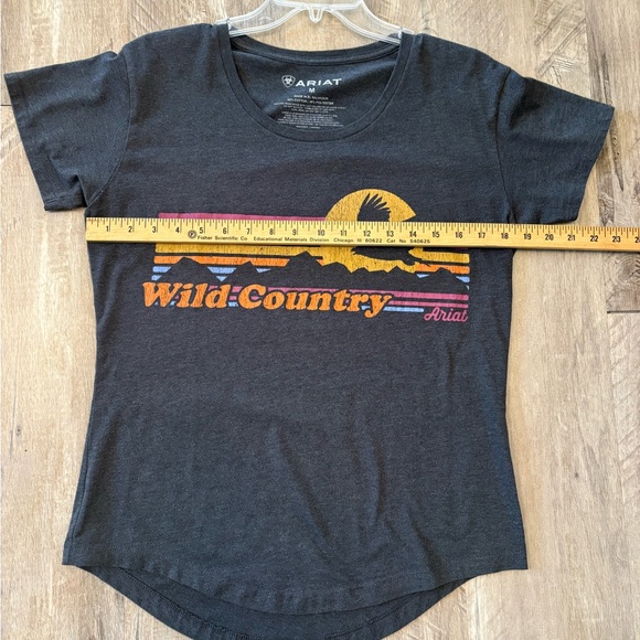 Ariat Women's Wild Country Short Sleeve Charcoal Heather T-Shirt Size Medium - Picture 4 of 5